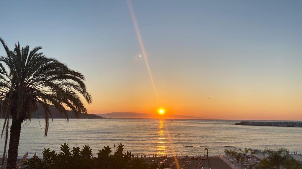 Appartamento Taormina Giardini-Naxos Екстер'єр фото