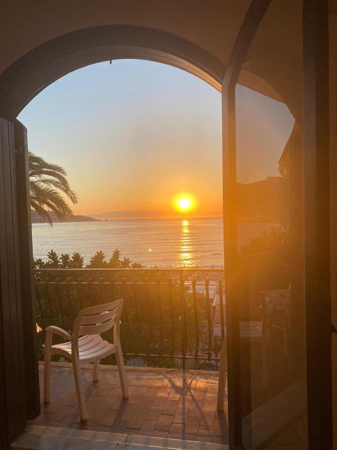 Appartamento Taormina Giardini-Naxos Екстер'єр фото