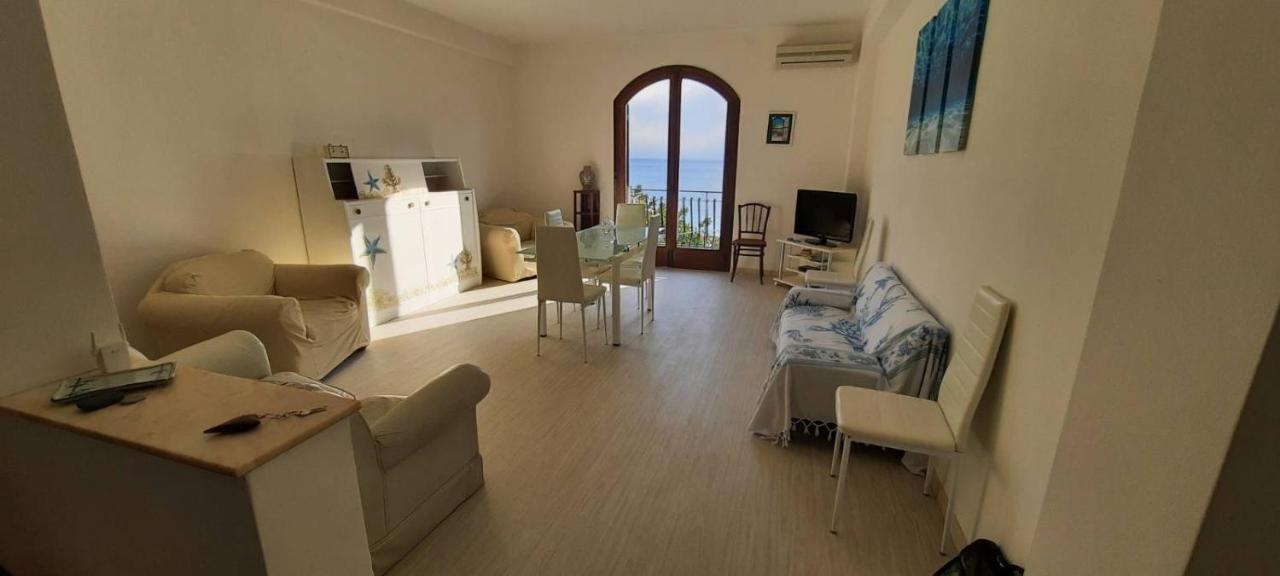Appartamento Taormina Giardini-Naxos Екстер'єр фото